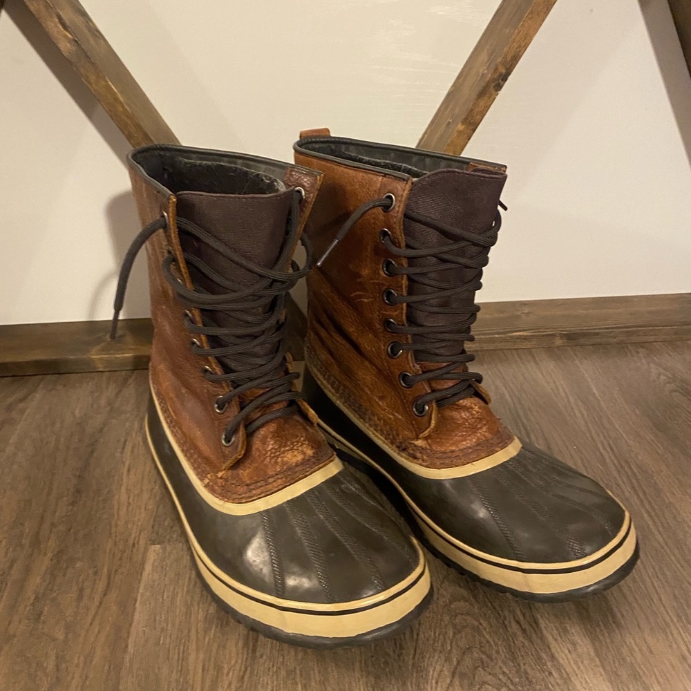 Sorel Men's Two-Tone Lace-Up Boots